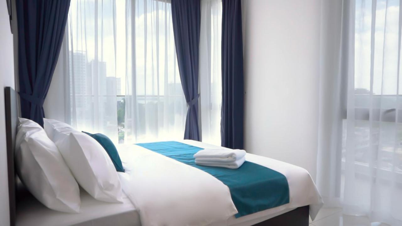 Ramada Suites By Wyndham The Straits Johor Bahru Ngoại thất bức ảnh